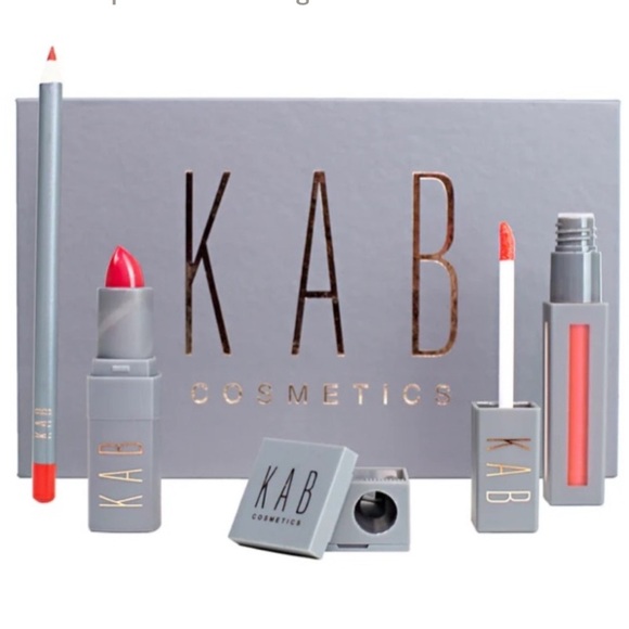KAB Cosmetics Lip Kit In Cherry Pie - Picture 12 of 12
